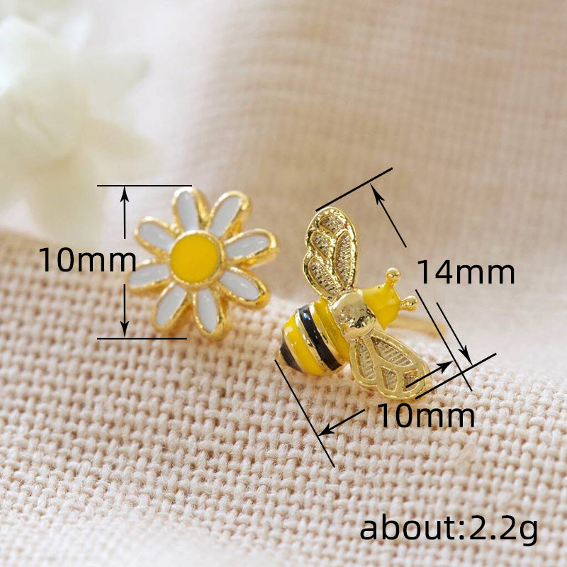 Little Stud Earrings Female Asymmetric Bee