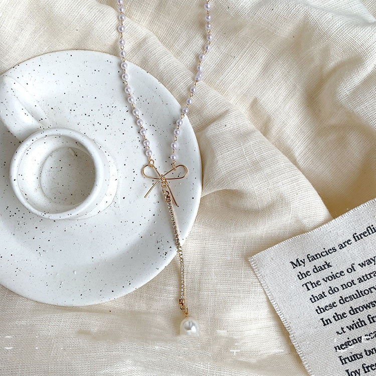 Fashionable Pearl Necklace