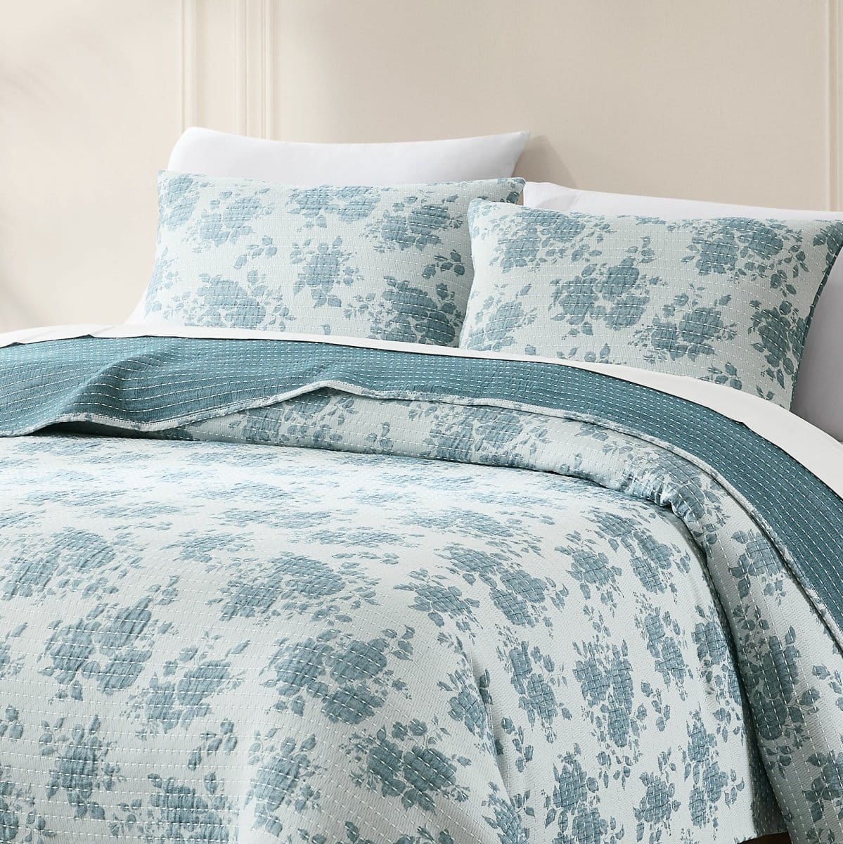 Rose Garden Pick Stitch Jacquard Matelasse Coverlet Set