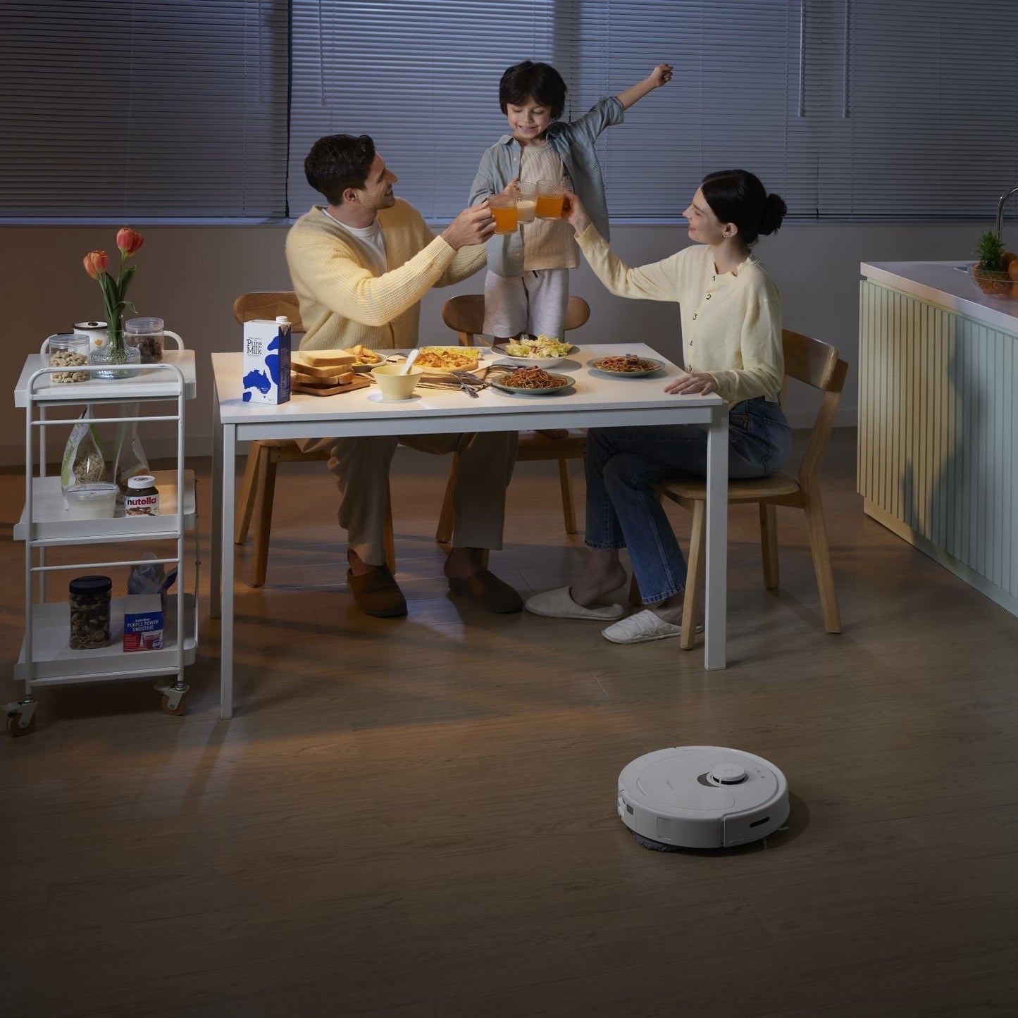 【Certified Refurbished 90% New】Roborock Qrevo Robot Vacuum with Multifunctional Dock