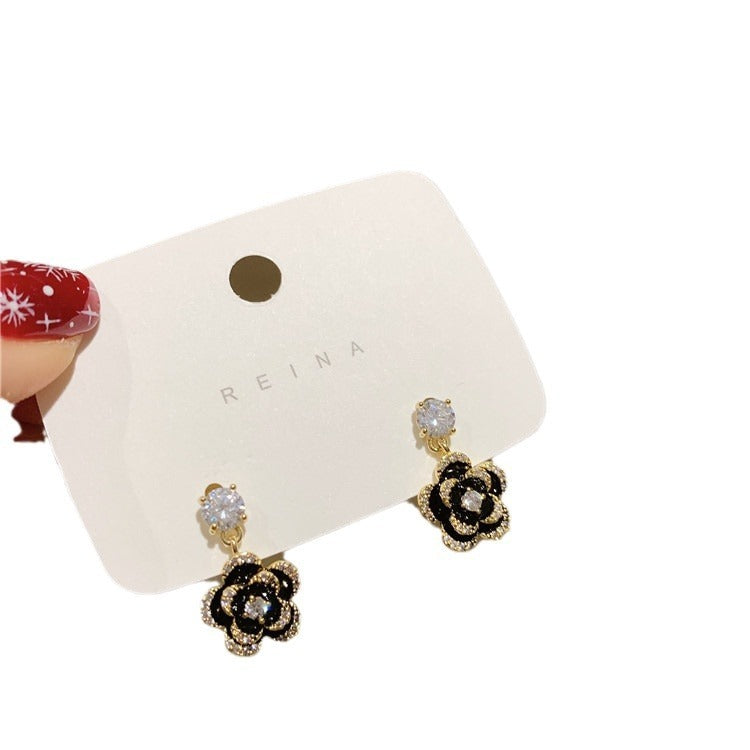 Dongdaemun Heart-shaped Stud Earrings