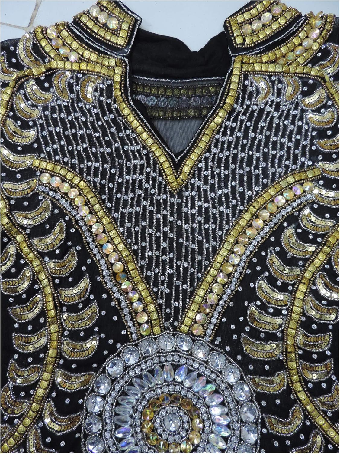 Elegant Hand-Embroidered Georgette Chiffon Kaftan