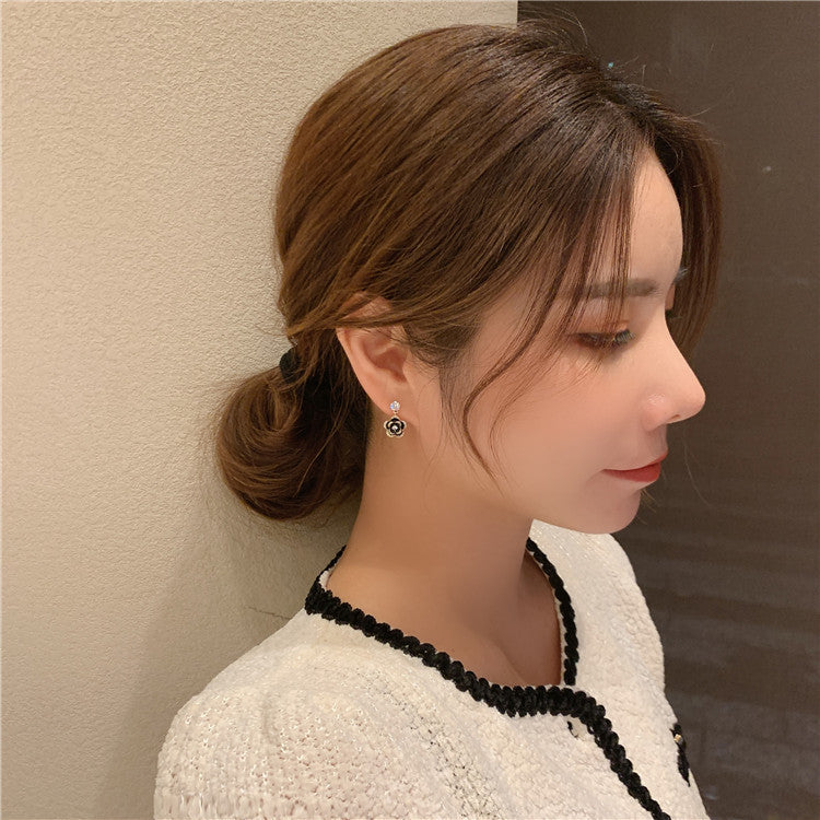 Dongdaemun Heart-shaped Stud Earrings