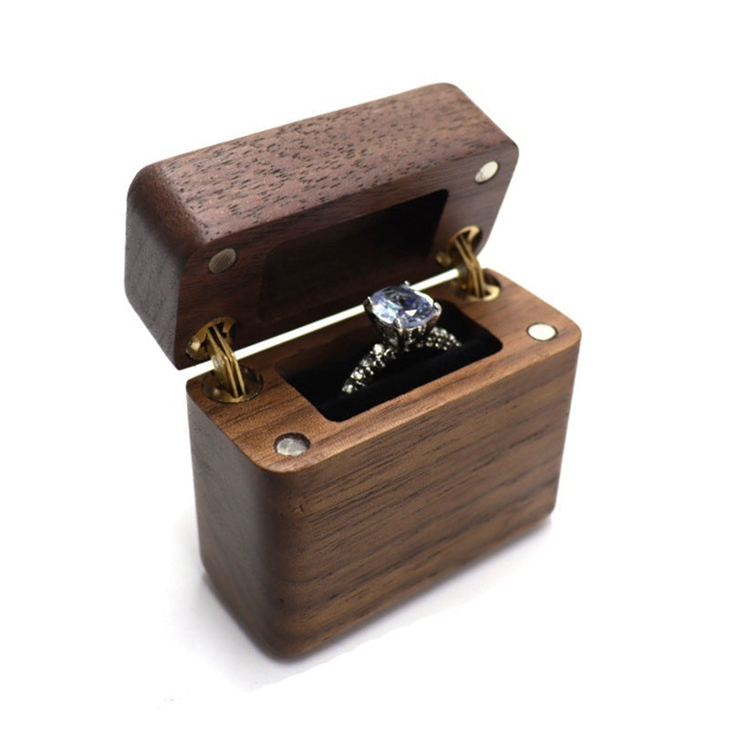 Walnut Magnet Ring Box
