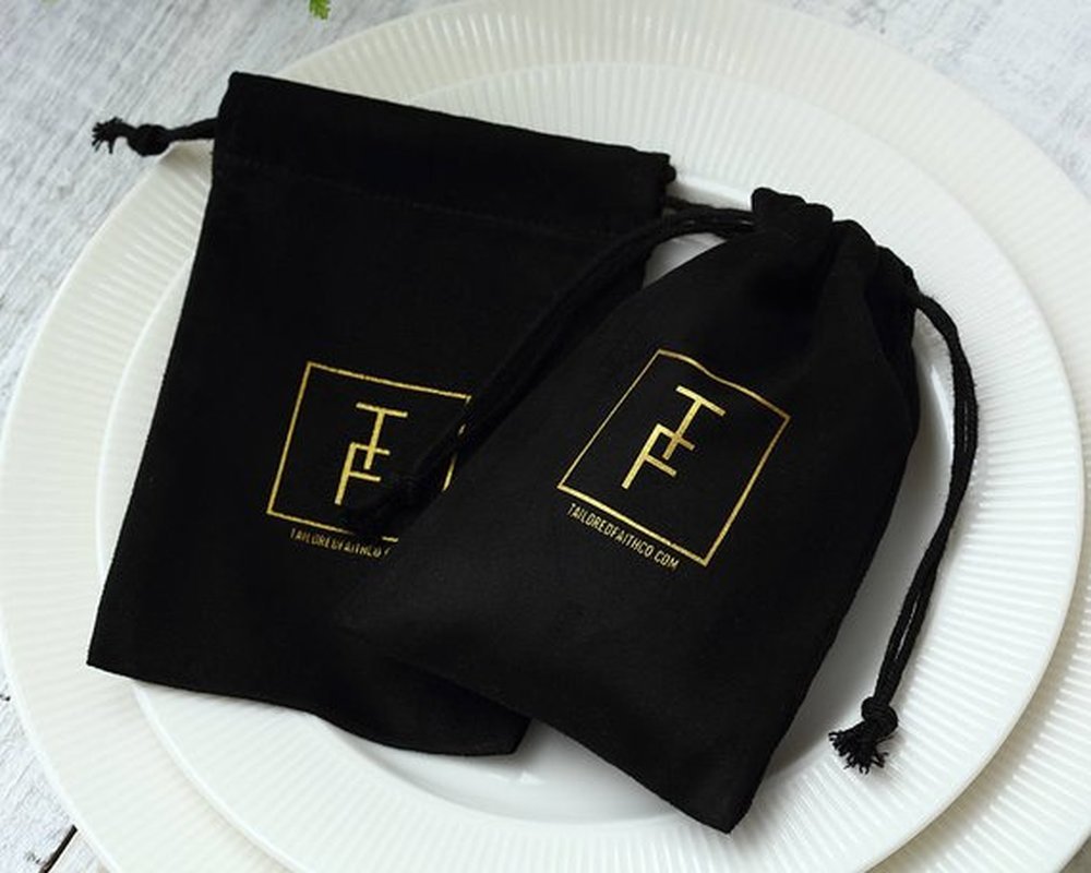Flannel Drawstring Jewelry & Earphone Storage Bag