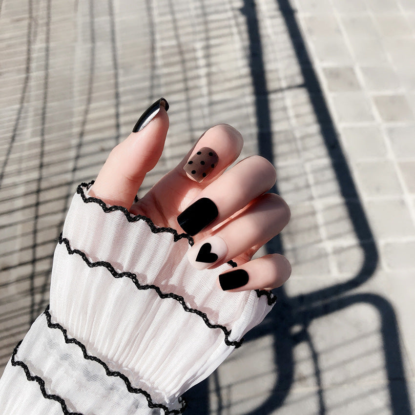 Fashionable Blue and Graffiti Pattern Fake Nails