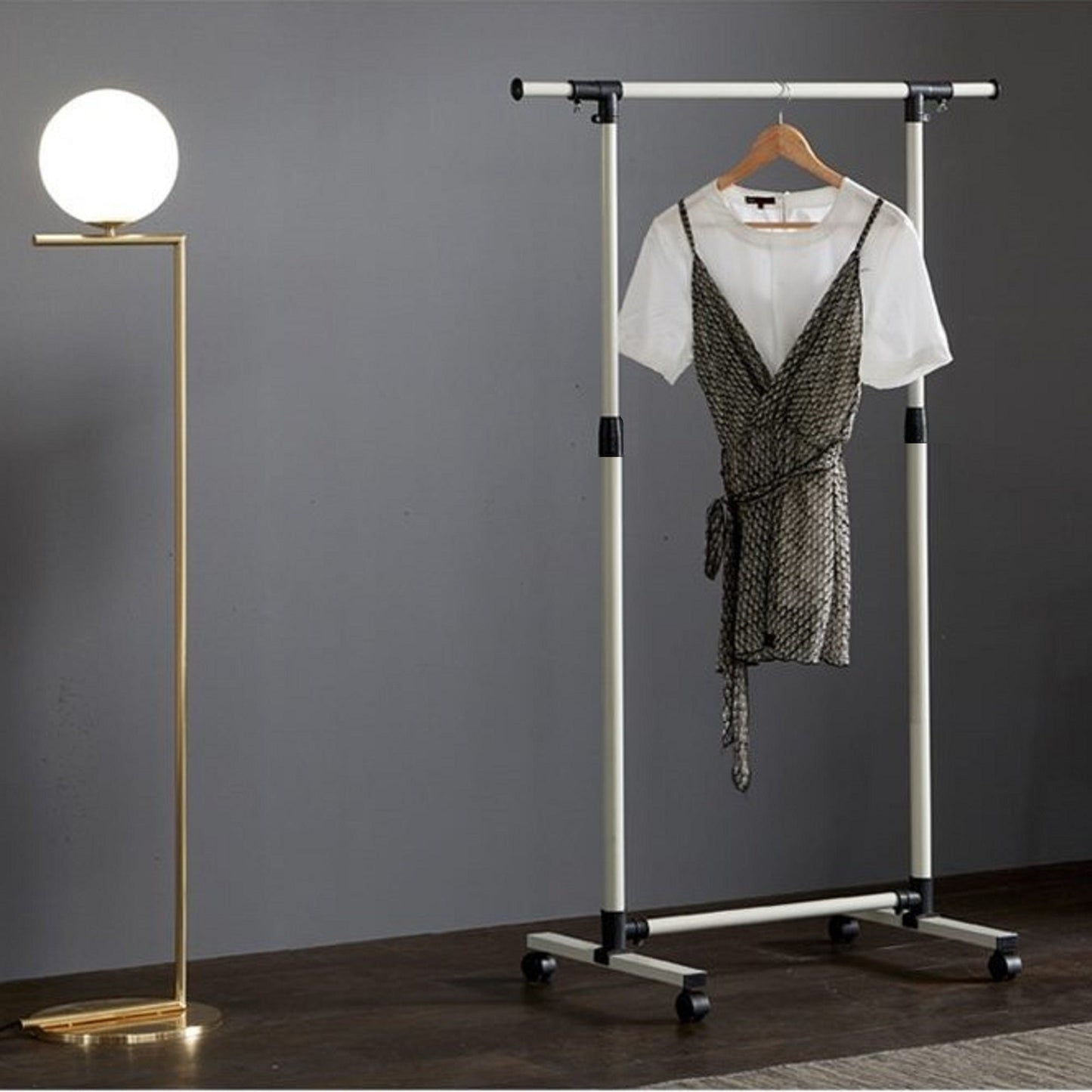 Short hanger, used for hanging heavy-duty rolling hangers with bottom racks and wheels for clothes