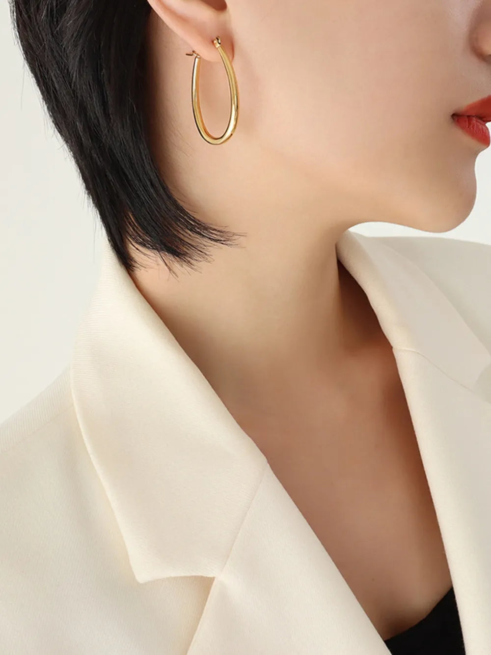 Elegant and niche design versatile ear buckles and accessories