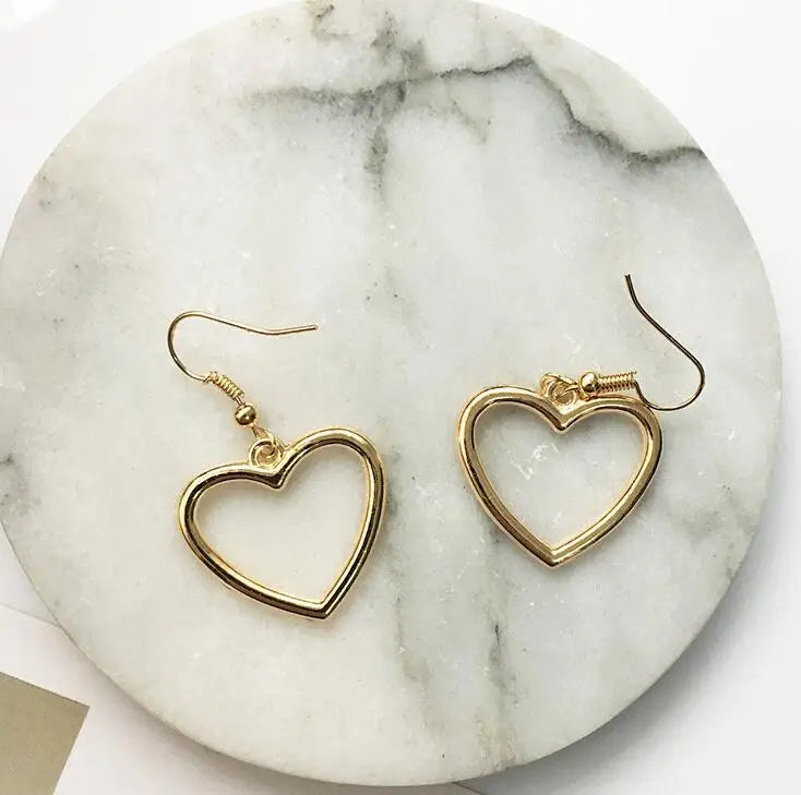 HeartBeam Kiss Dangle — Golden Love Earrings for Every Outfit, Every Season