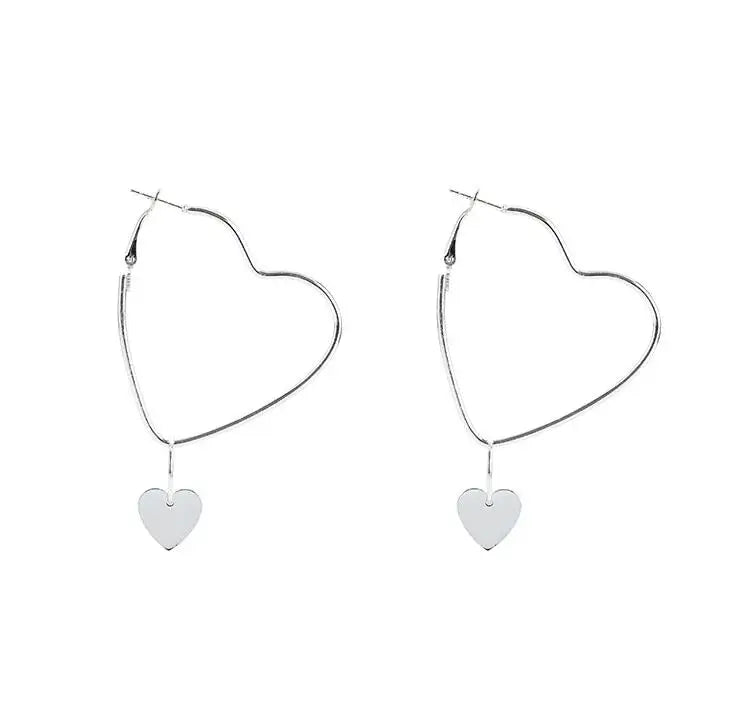 HeartBeam Kiss Dangle — Golden Love Earrings for Every Outfit, Every Season
