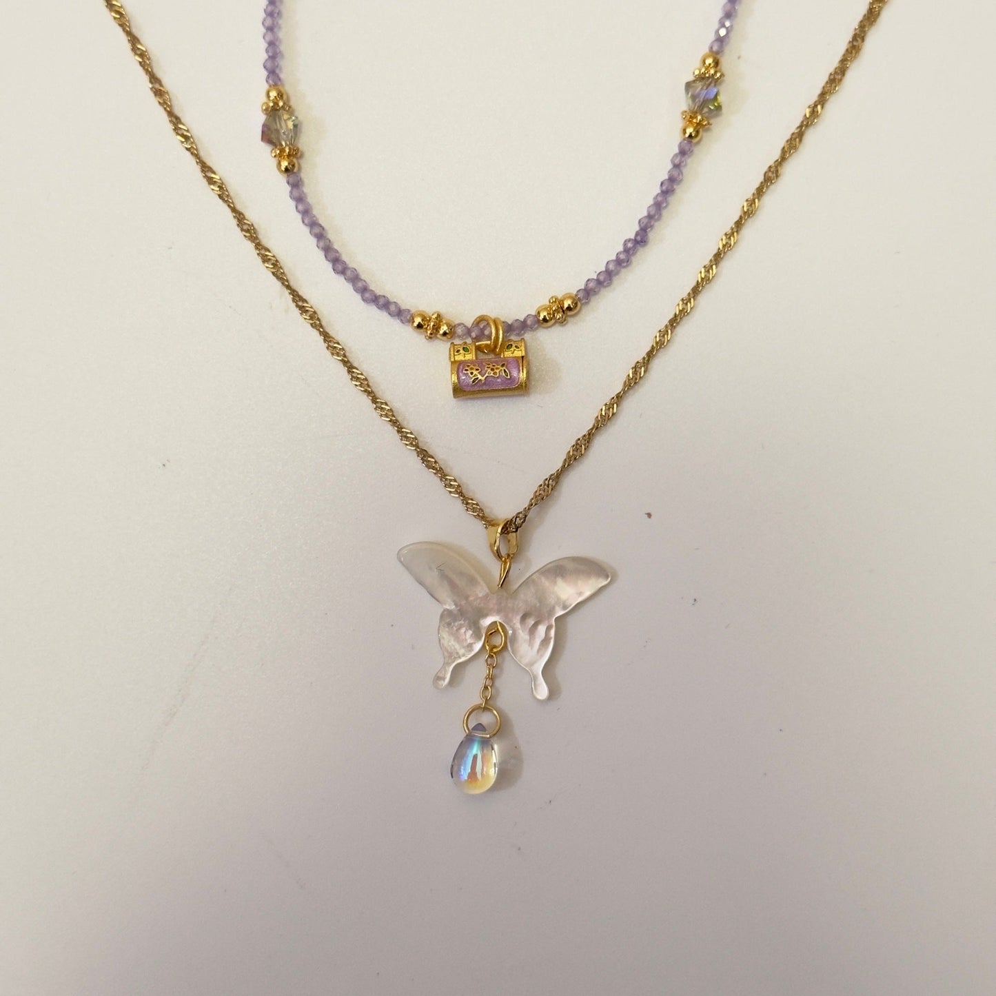 Natural White Lip Shell Butterfly Cold Niche Beaded Necklace