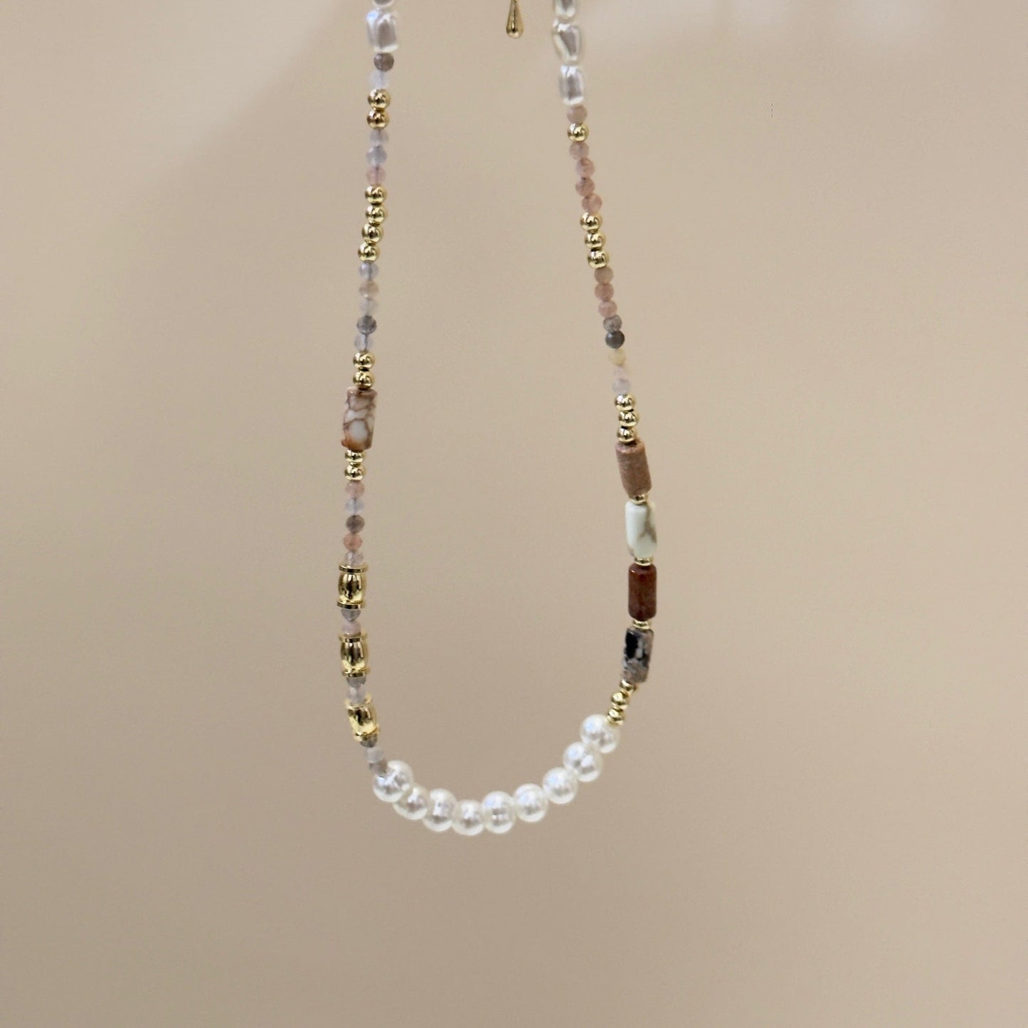 Elegant Natural Pearl Necklace - Light Luxury