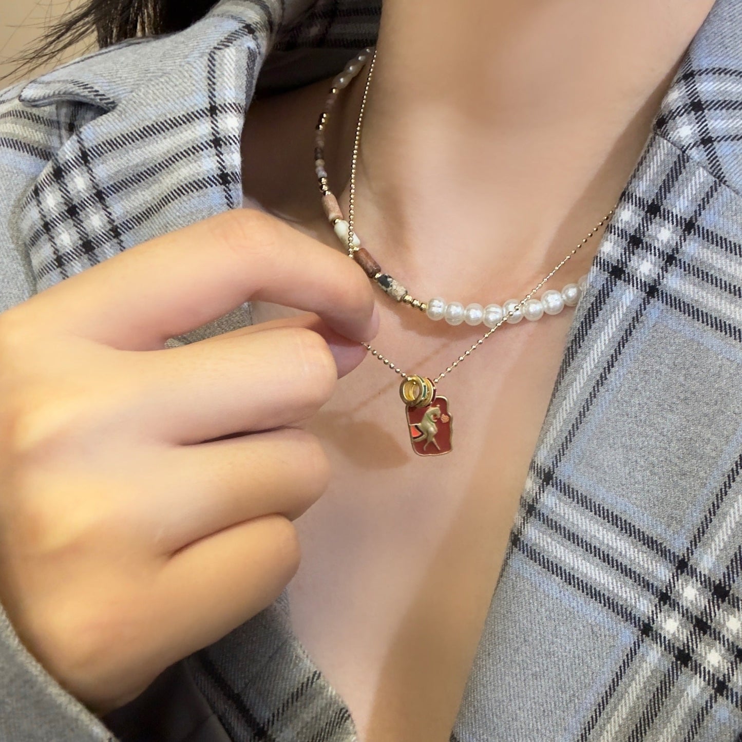 Elegant Natural Pearl Necklace - Light Luxury