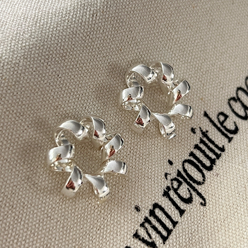 Twist Flower Hollow Stars Stud Earrings