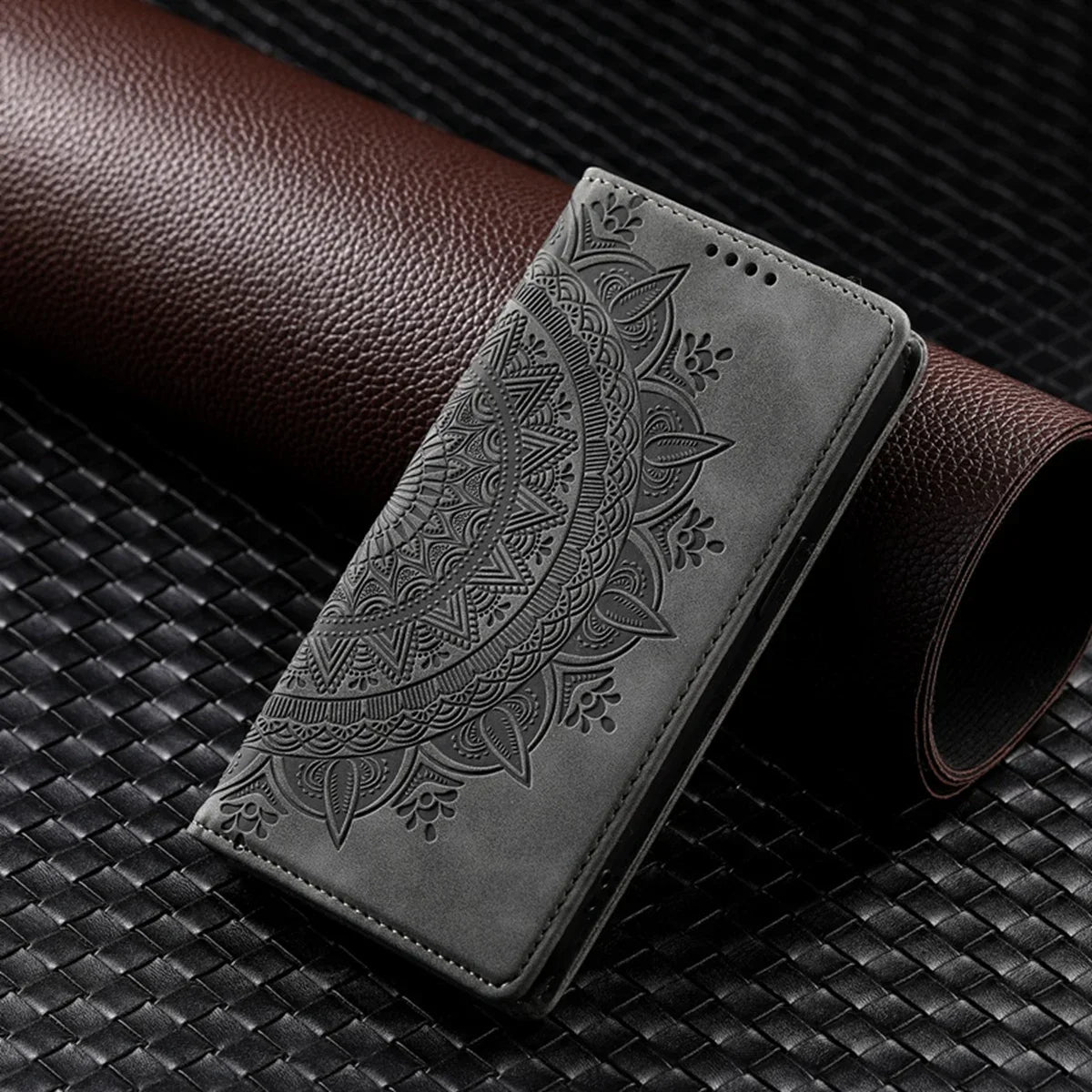 Embossed Totem Wallet Case with Card Slots for iPhone 16 15 14 13 12 11 Pro Max 13 Pro X XR 7 8 Plus Magnetic Leather Flip Cover