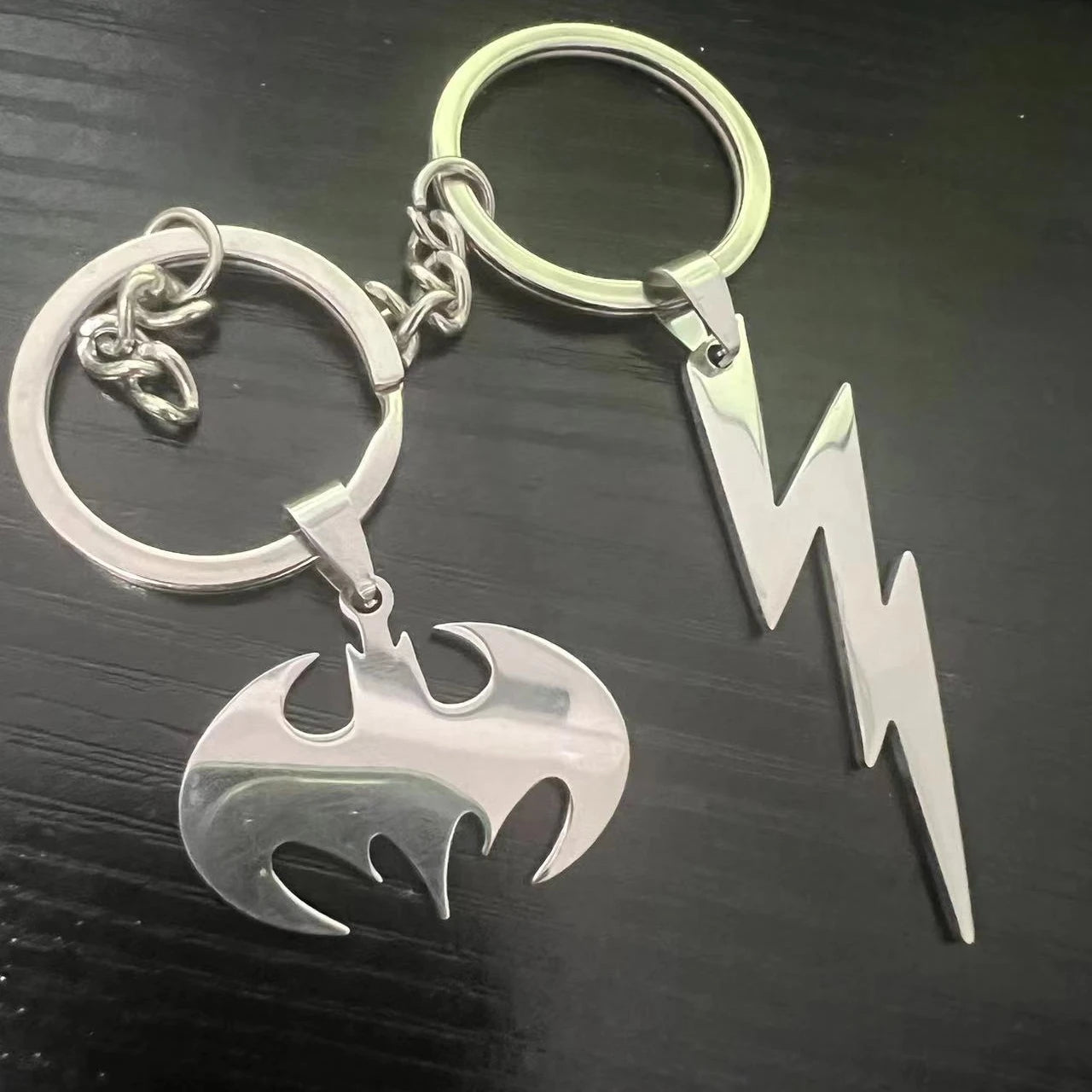 THOOBO! BatFlash Stainless Steel Pendant Necklace — Twisted Chain, Trendy Anime-Inspired Jewelry for Men & Boys ⚡🔥