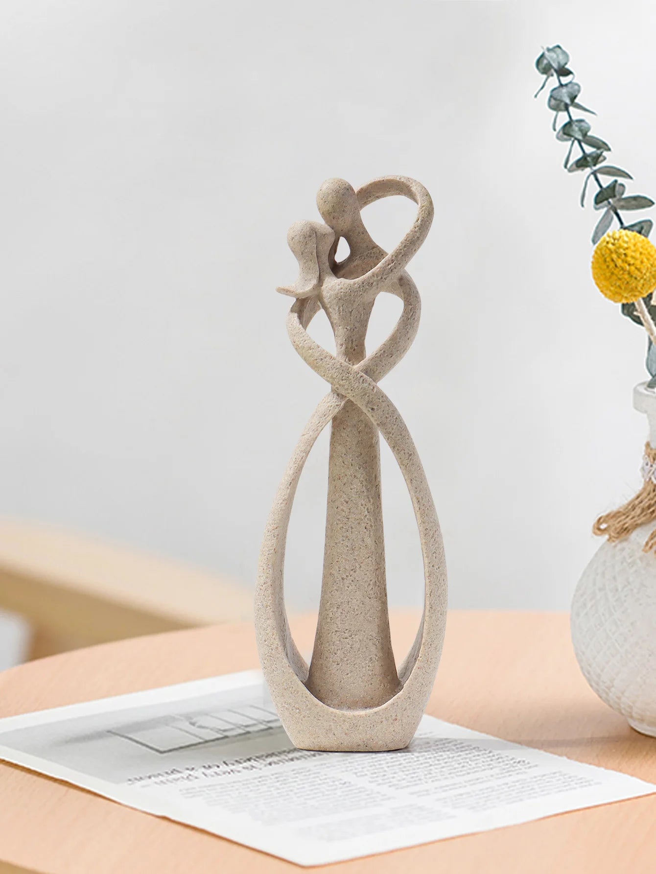 “Held Forever” Nordic Embrace Sculpture – Minimalist Romance for Modern Spaces