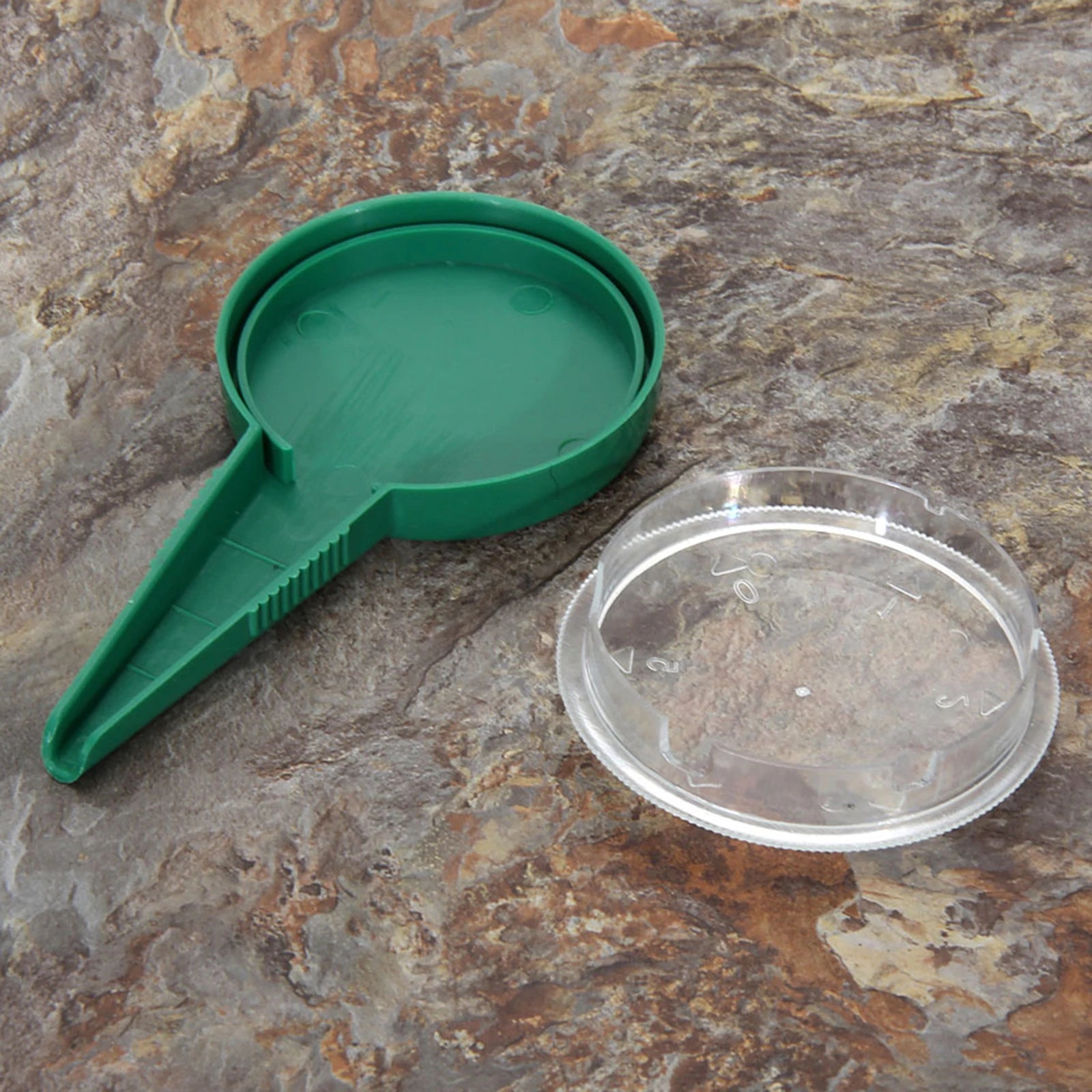 Gardening Seed Spreader Manual Seeder 1.5L Capacity with 5 Gears Adjustable for Sowing Fertilizing Melting Snow for Garden Lawn - THOOBO!