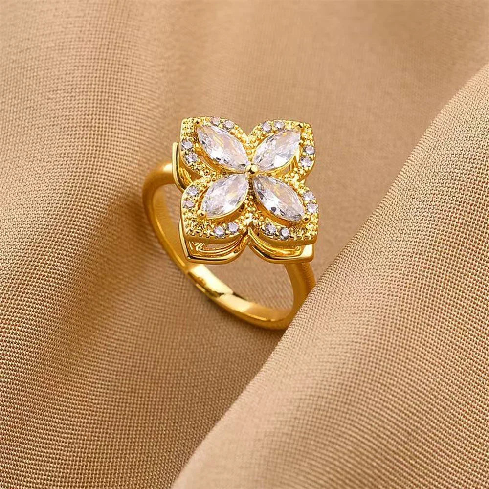 Lumé Curve Adjustable Zircon Ring — Effortless Sparkle for Every Kind of Day