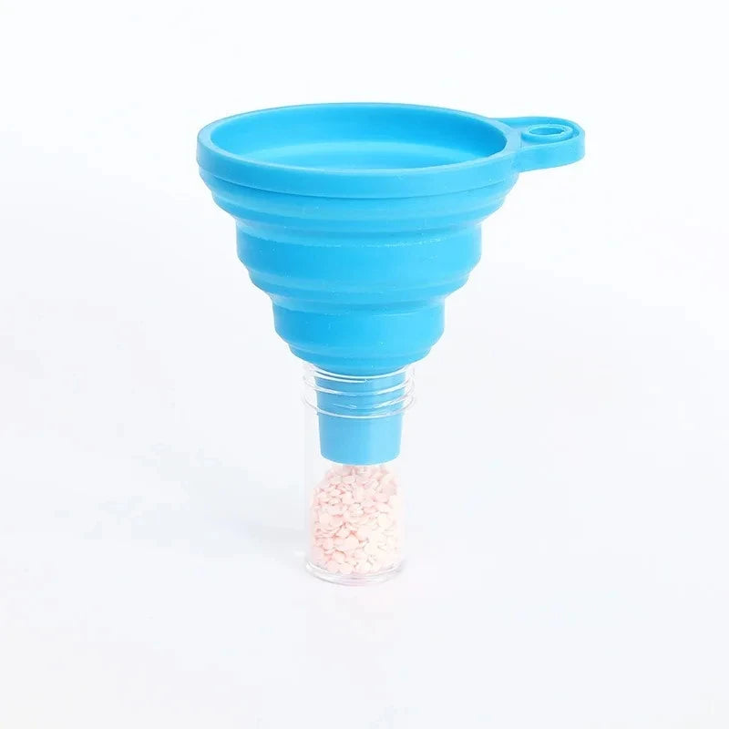 FLOPSTER FUNNEL – Foldable Silicone Oil Filler for Engines, Washer Fluid & More (Universal Car Fit, Heat-Resistant, No-Mess Wizard)