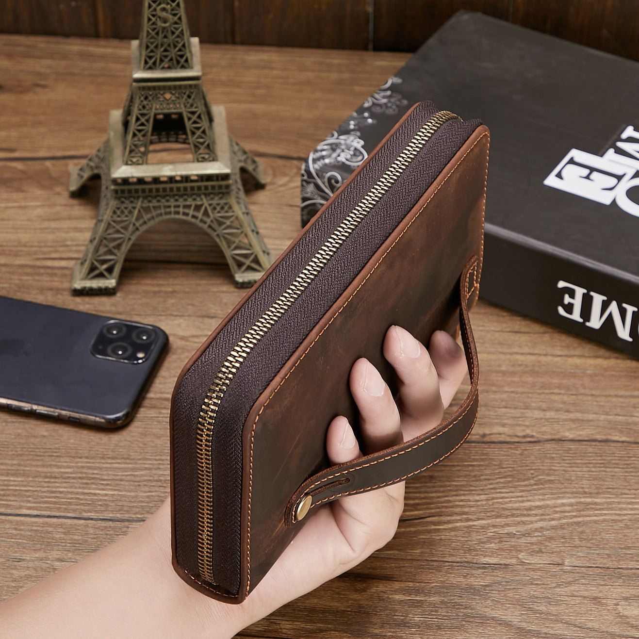 Retro Hand Zipper Men's Leather Wallet